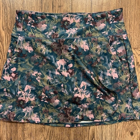 Freely Pants - FREELY NWOT Colorful Patterned Skort Size Large